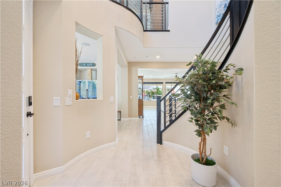 12439 Iron Bluff Avenue Property Photo 6