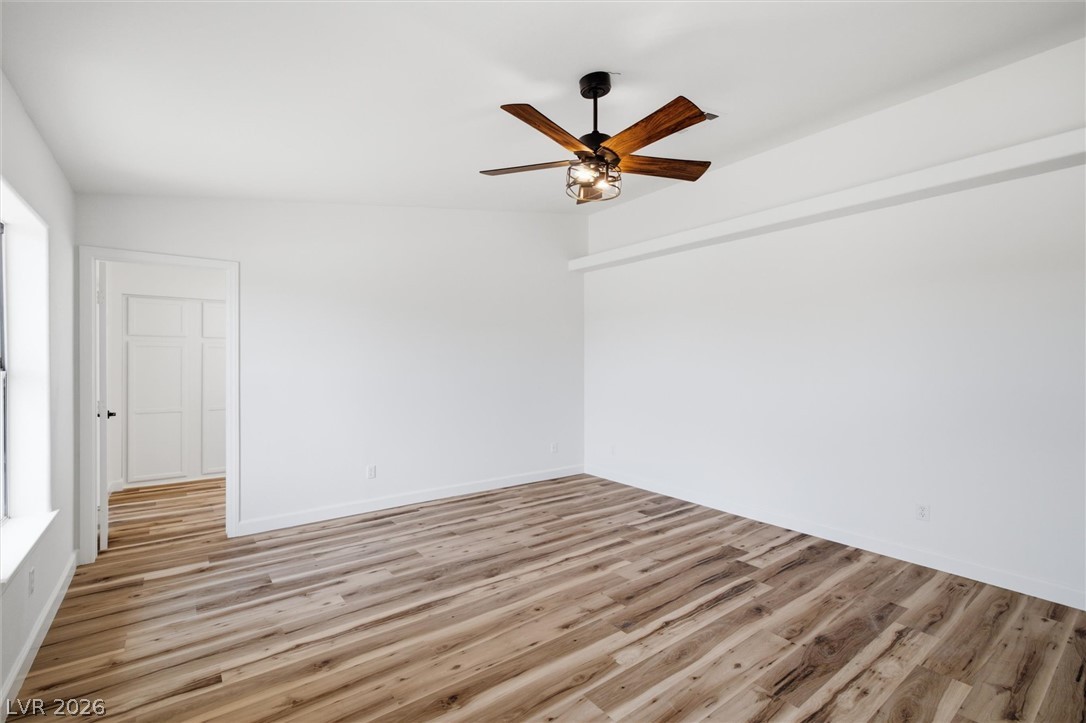 841 East Falcon Street Property Photo 20
