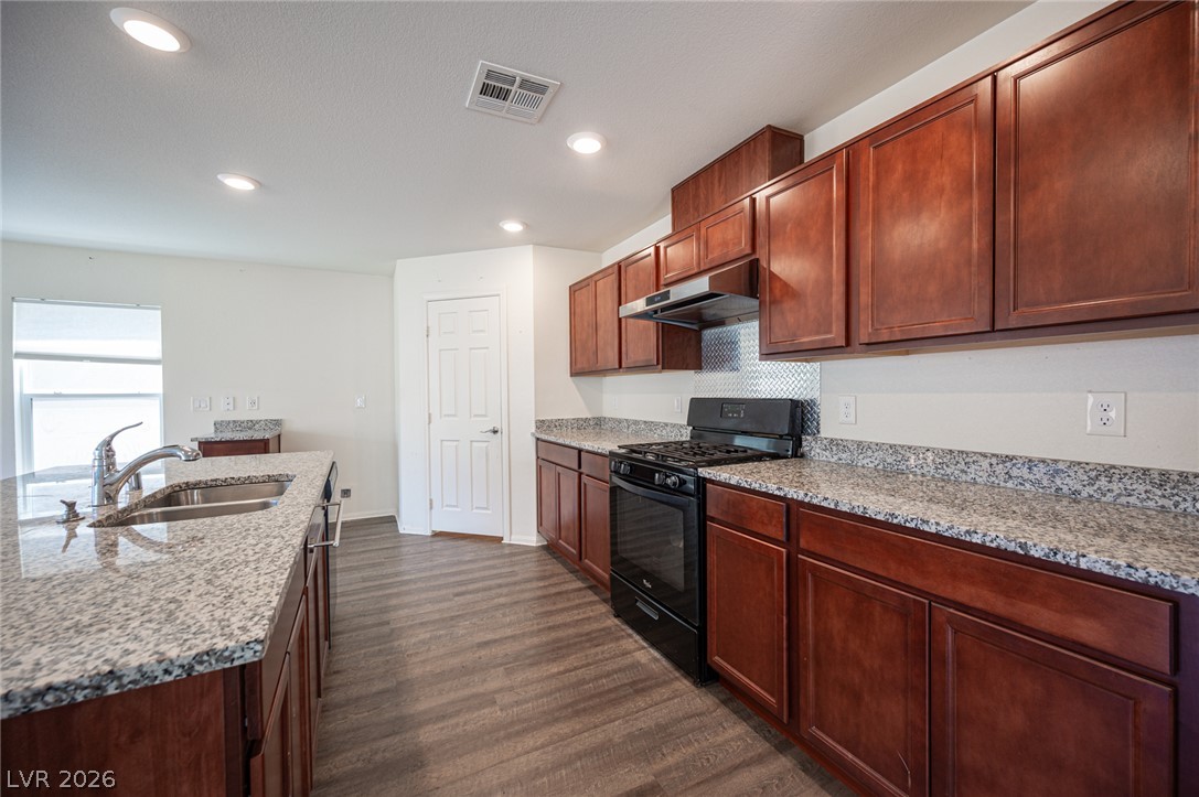 5548 Anshan Street Property Photo 10