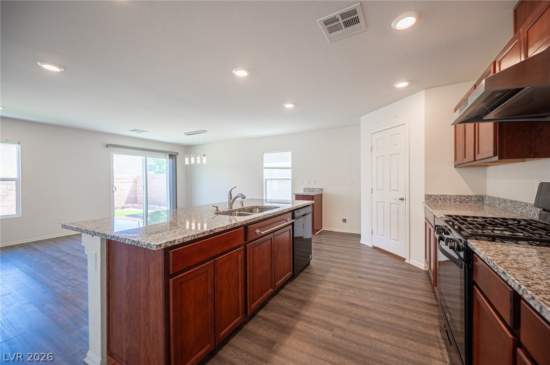 5548 Anshan Street Property Photo 11