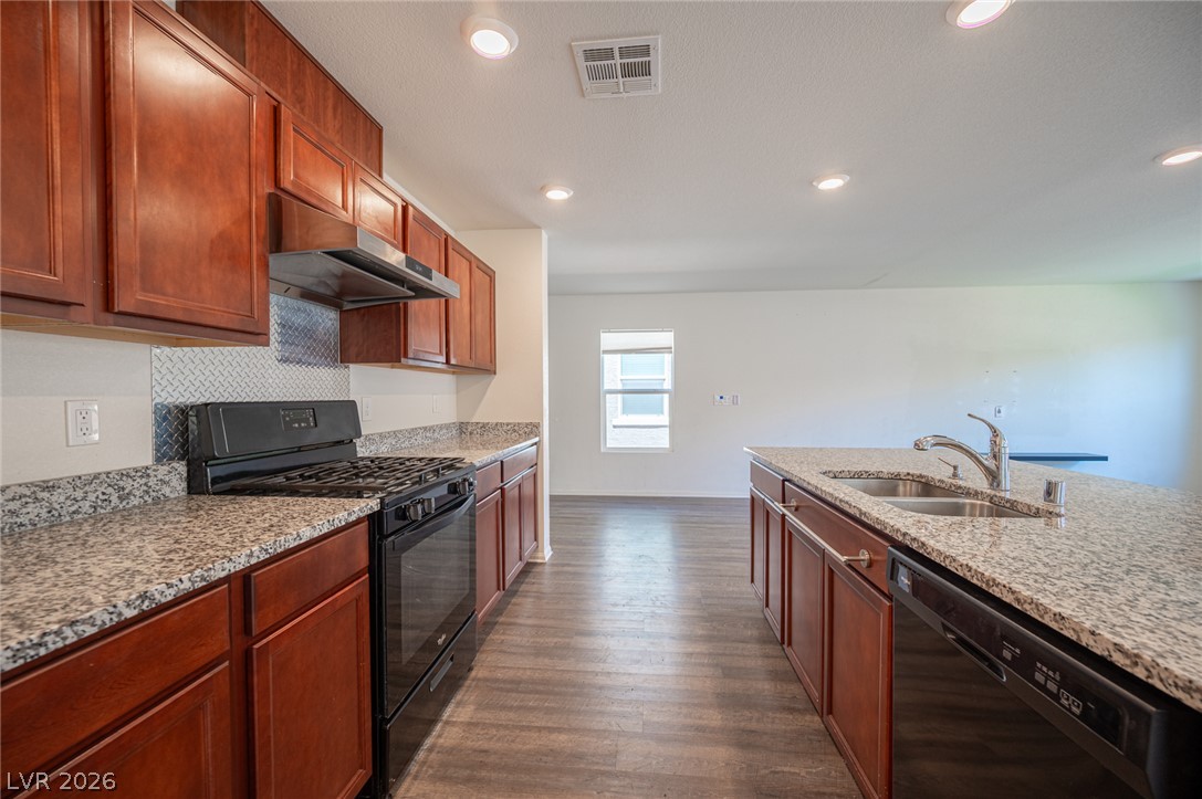 5548 Anshan Street Property Photo 13