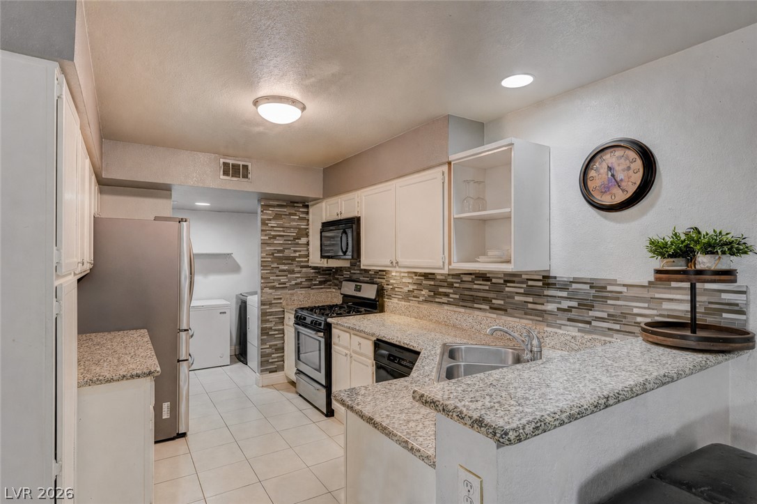 2837 Shannon Cove Drive Property Photo 13