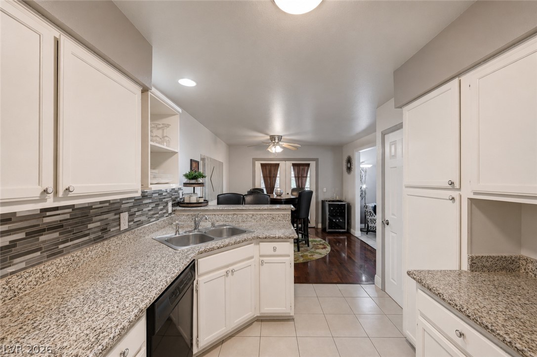 2837 Shannon Cove Drive Property Photo 15