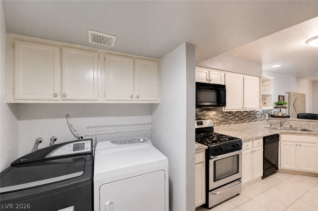 2837 Shannon Cove Drive Property Photo 17