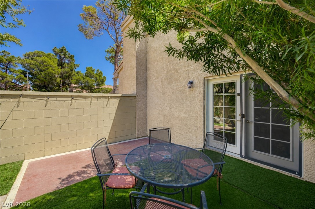 2837 Shannon Cove Drive Property Photo 29