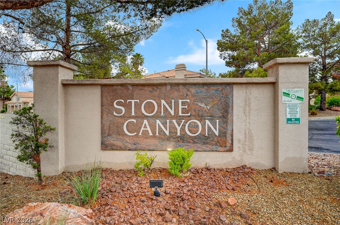 2837 Shannon Cove Drive Property Photo 32