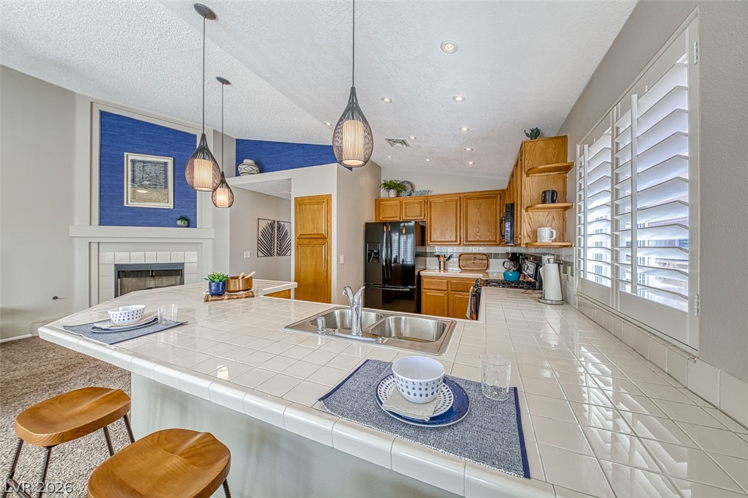 8421 Honeywood Circle Property Photo 4