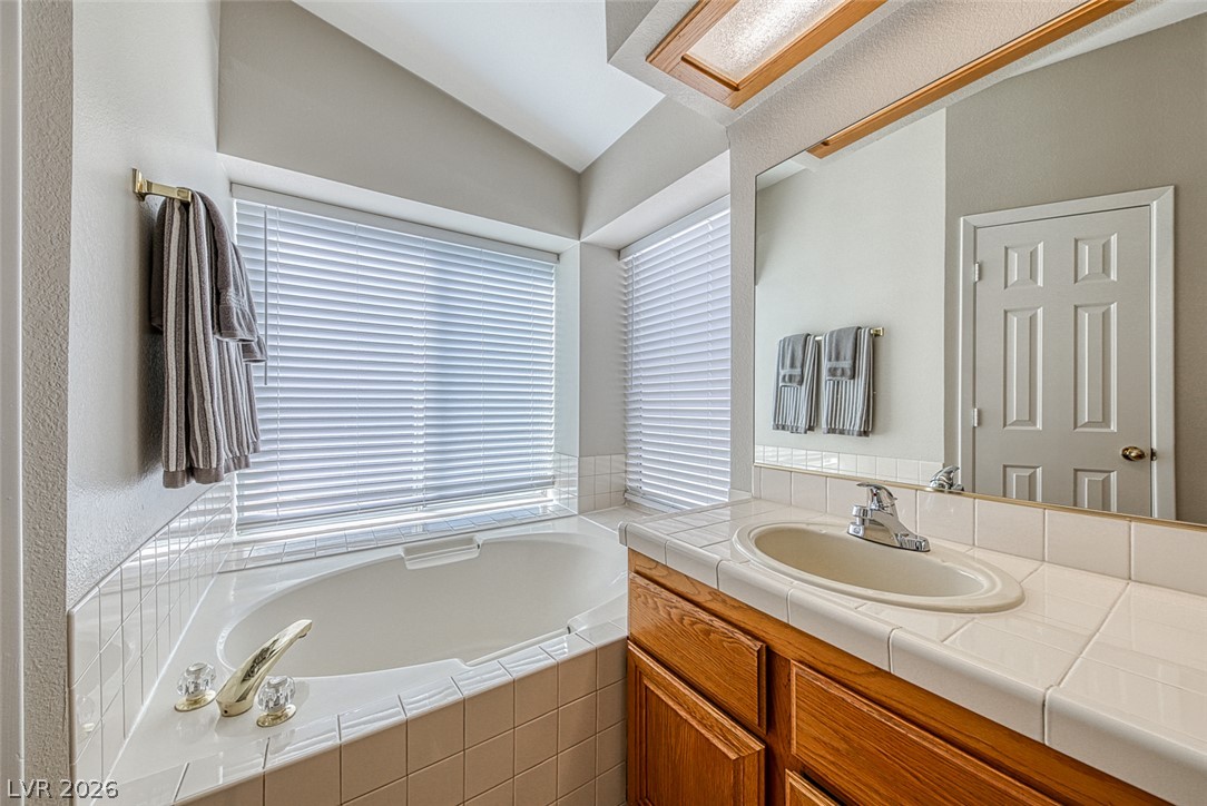 8421 Honeywood Circle Property Photo 15