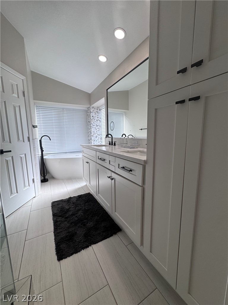 8421 Honeywood Circle Property Photo 19