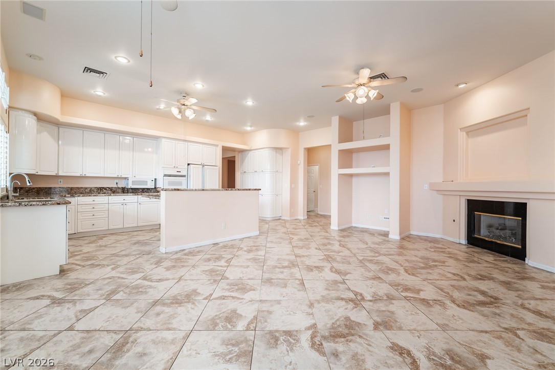 3775 Rick Stratton Drive Property Photo 16