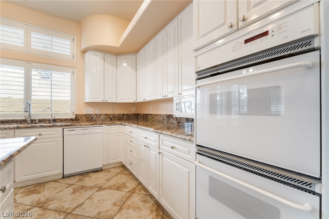 3775 Rick Stratton Drive Property Photo 19