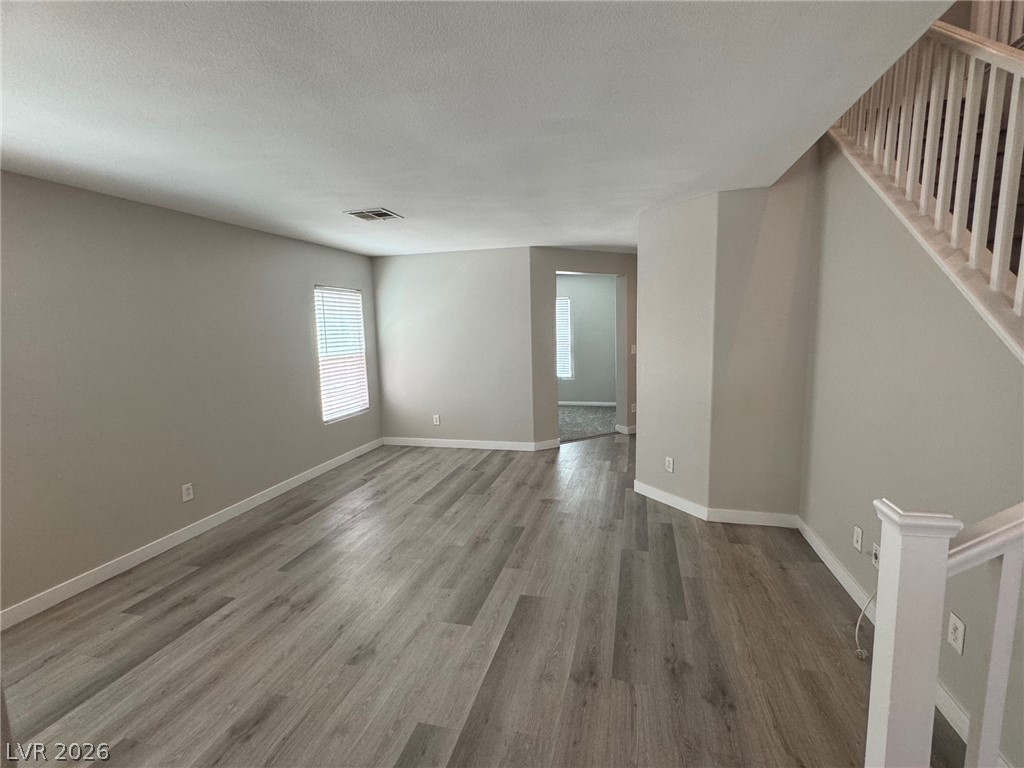 676 Magrath Street Property Photo 5