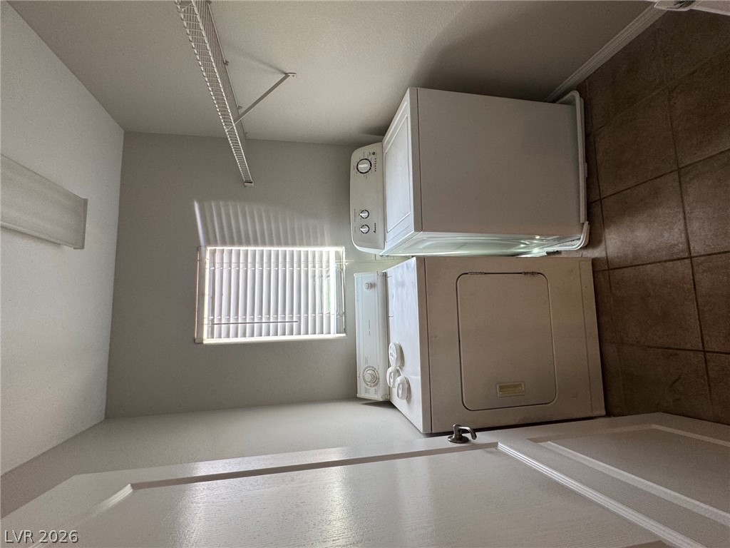 676 Magrath Street Property Photo 18