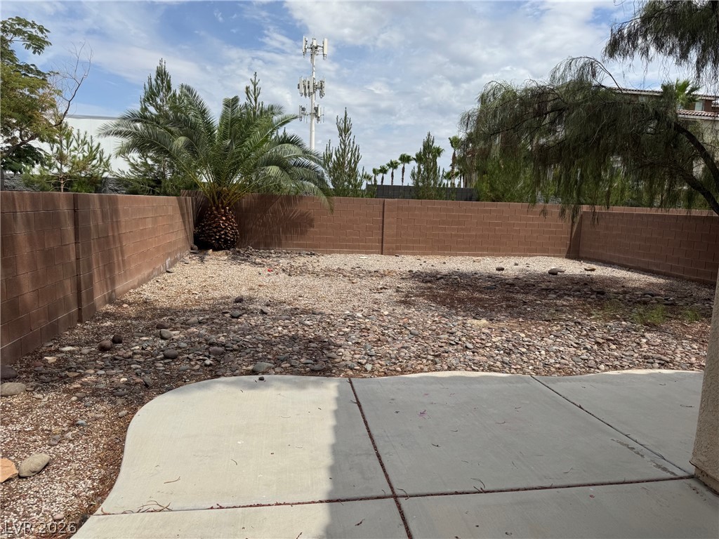 676 Magrath Street Property Photo 28