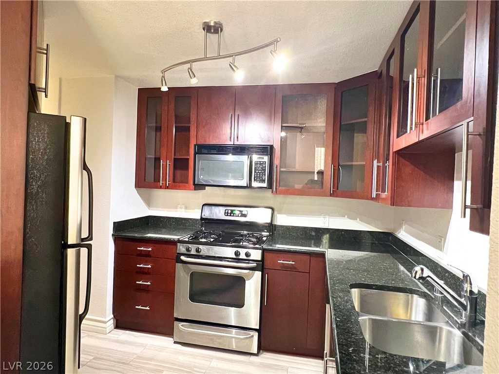 210 Flamingo Road 302 Property Photo 4
