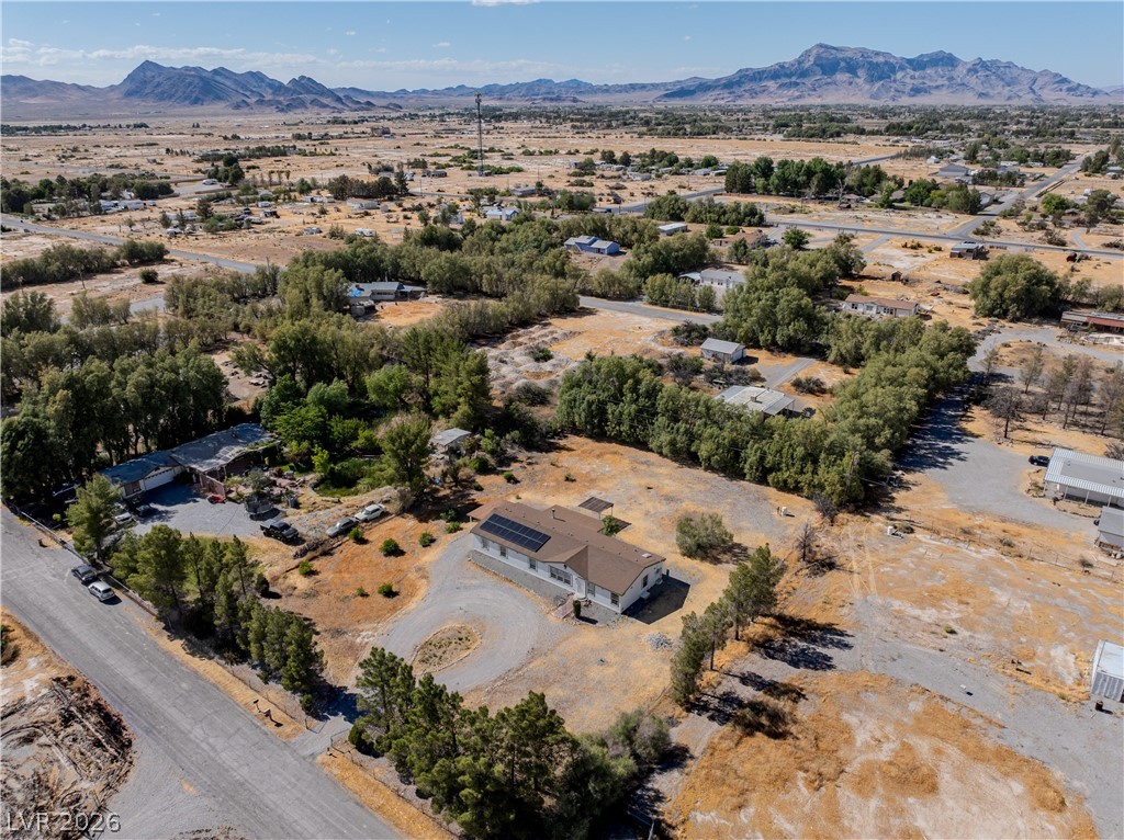 1890 West Dyer Road Property Photo 1
