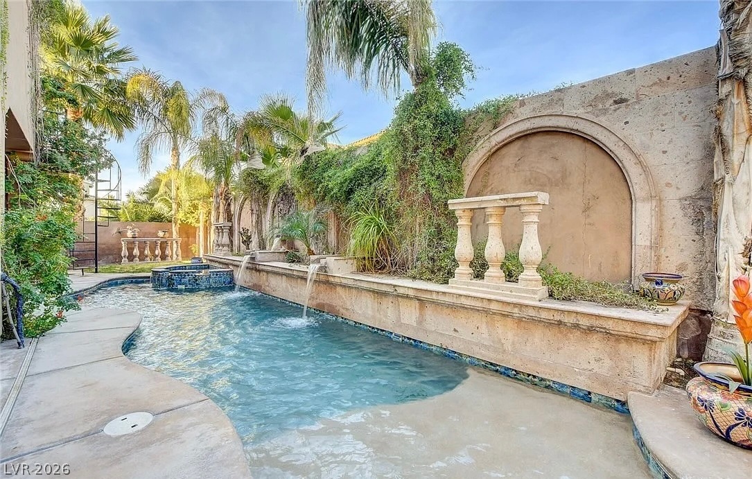 488 Via Palermo Drive Property Photo 29