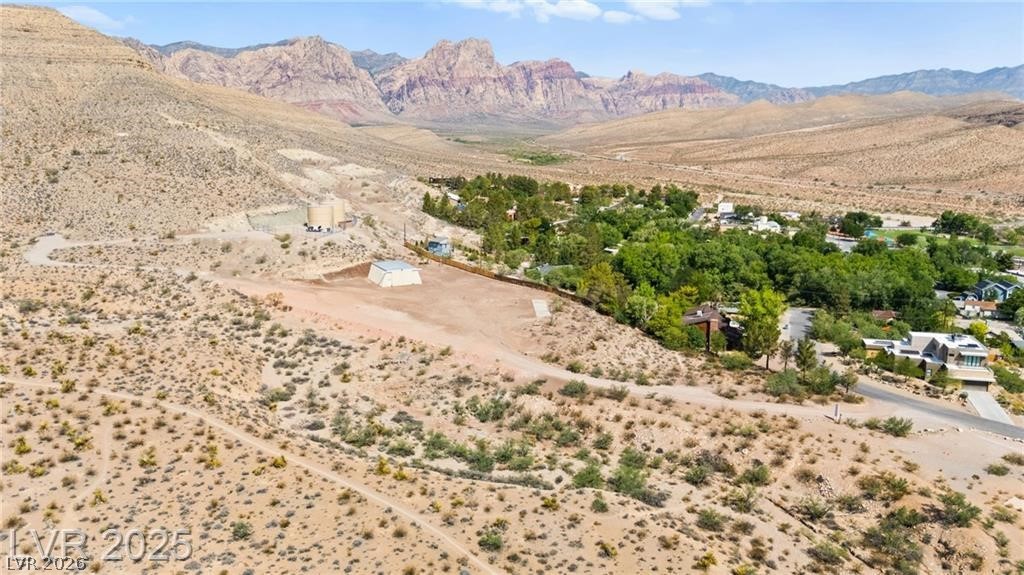 100 Spanish Trail Property Photo 10