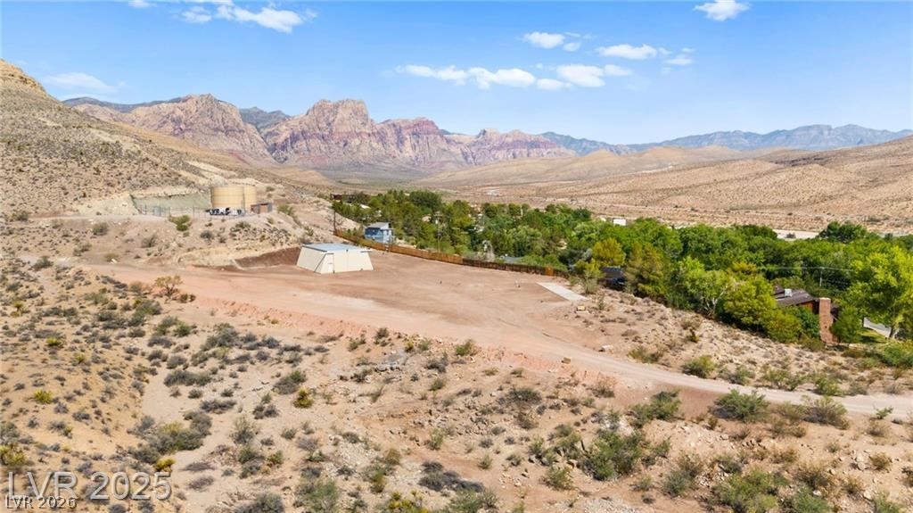 100 Spanish Trail Property Photo 11