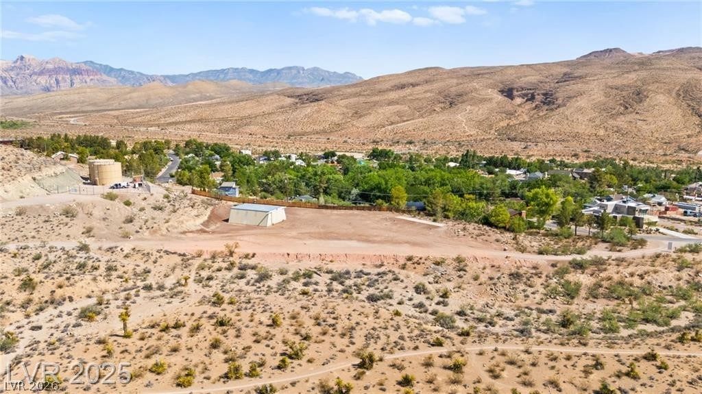 100 Spanish Trail Property Photo 13