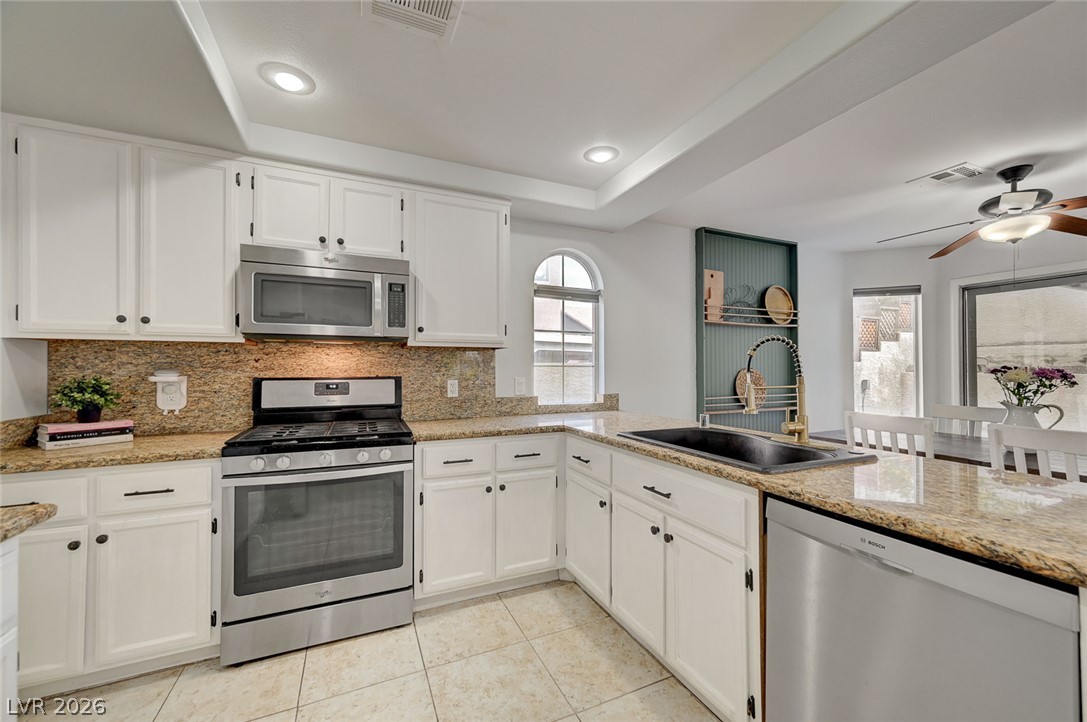 8349 Cretan Blue Lane Property Photo 16
