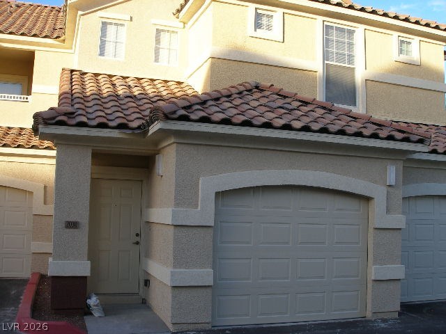 5855 VALLEY Drive 2030 Property Photo 1