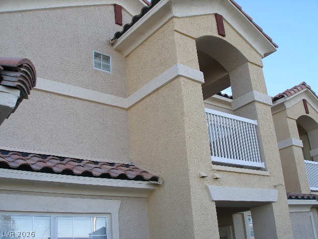 5855 Valley Drive 2030 Property Photo 2