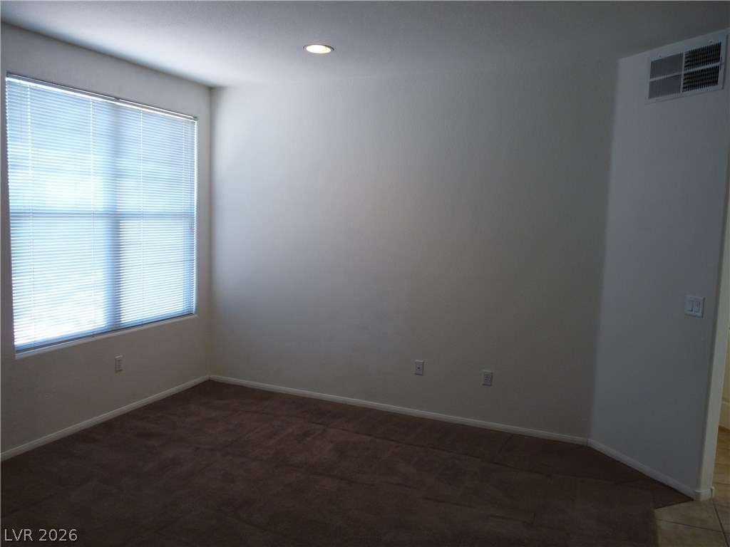 5855 Valley Drive 2030 Property Photo 6