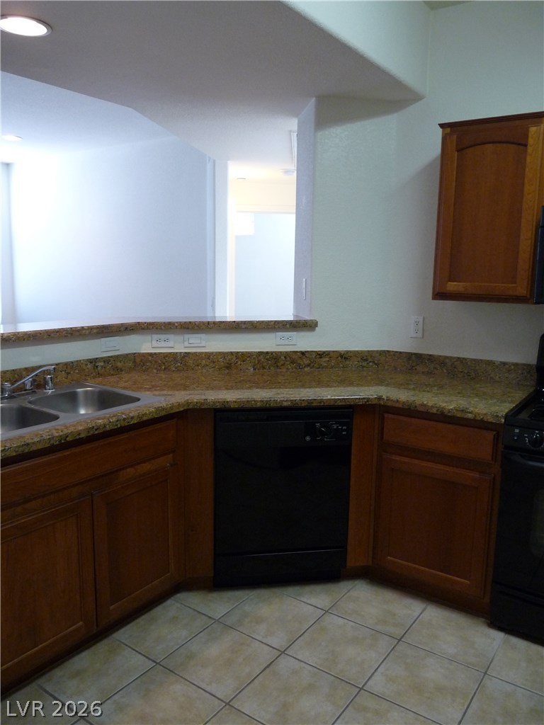 5855 Valley Drive 2030 Property Photo 11