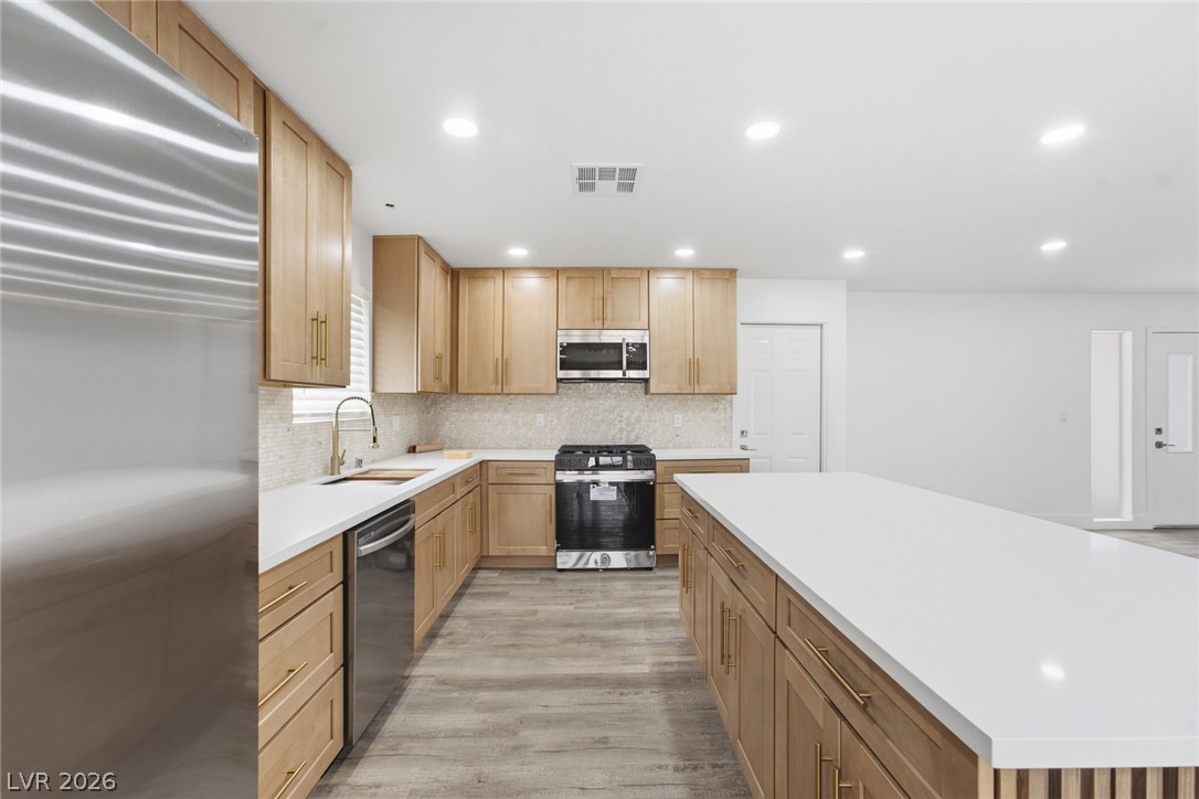 7100 Raincloud Drive Property Photo 10