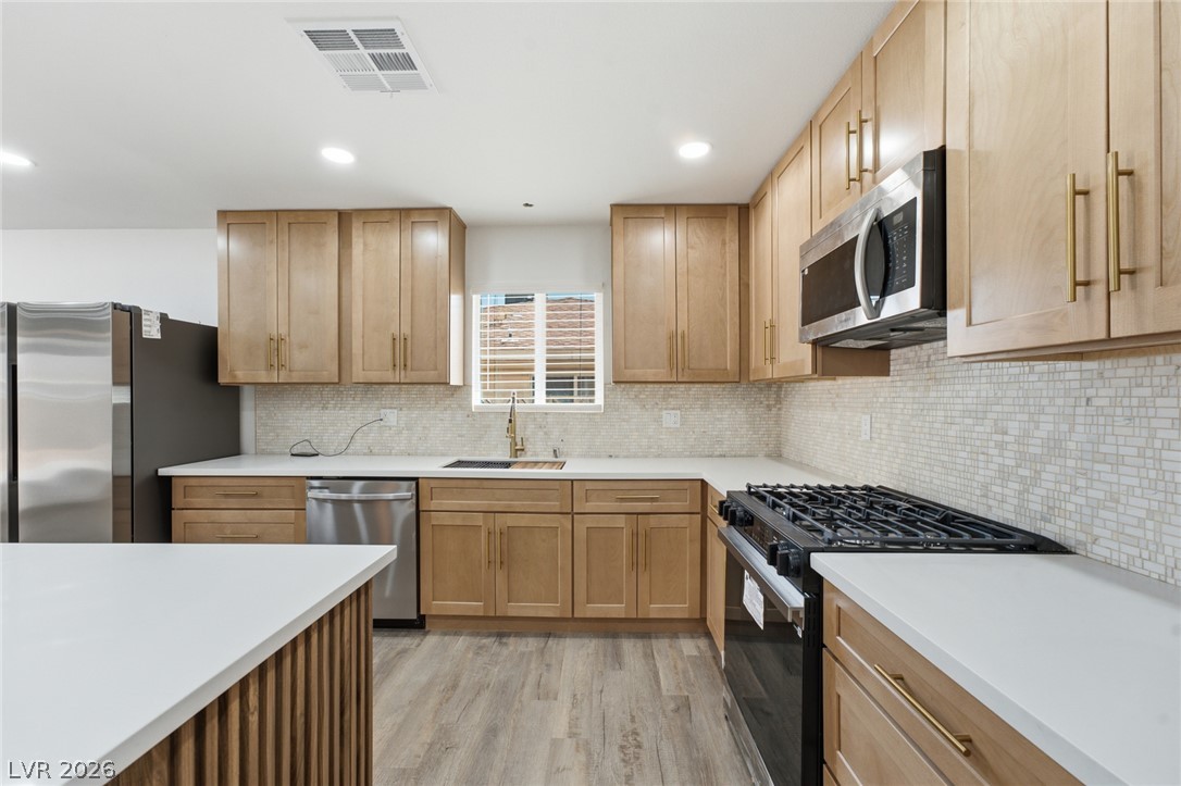 7100 Raincloud Drive Property Photo 11