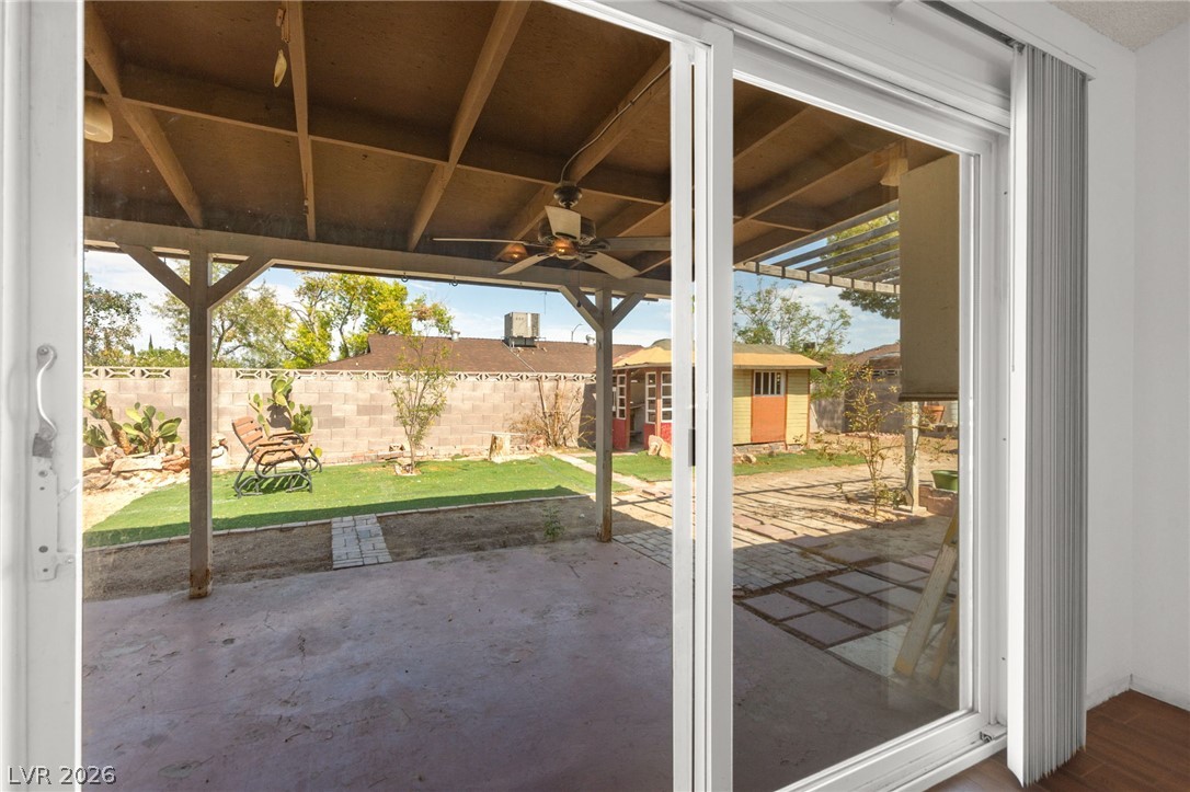 2529 Lakeside Drive Property Photo 17