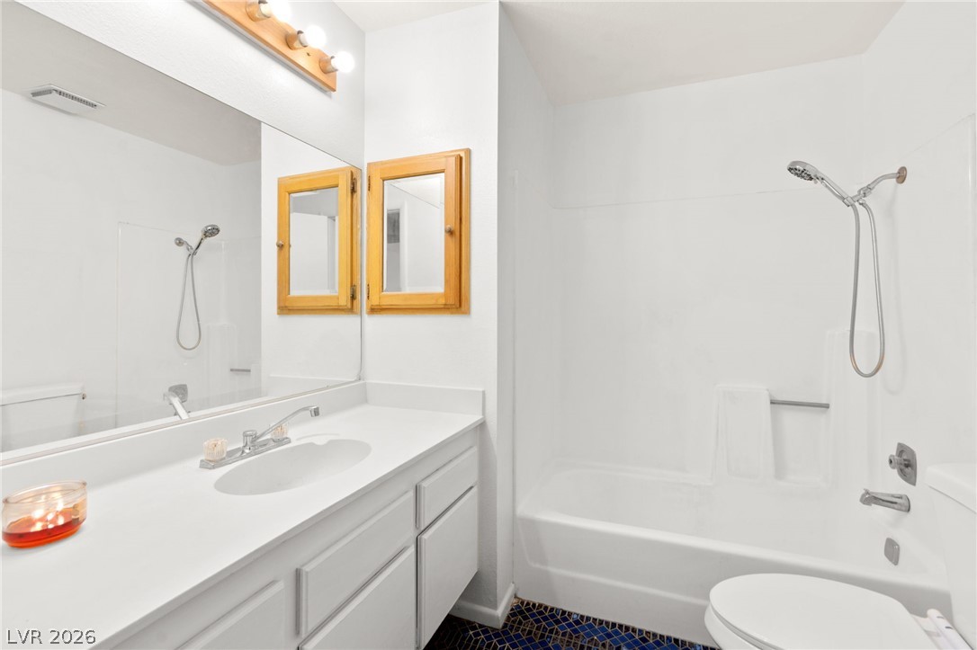 2529 Lakeside Drive Property Photo 31