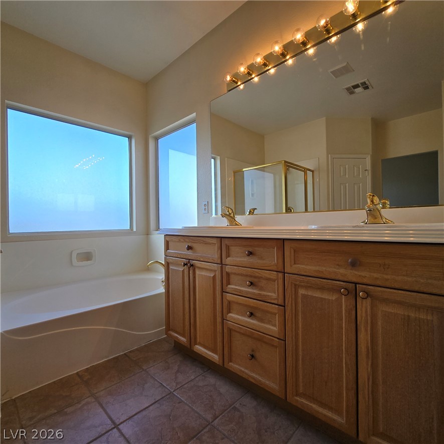 8858 Sanibel Shore Avenue Property Photo 24