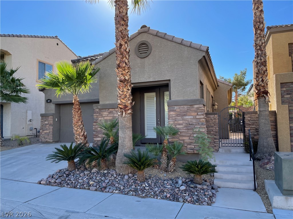 237 Via Di Citta Drive Property Photo 4