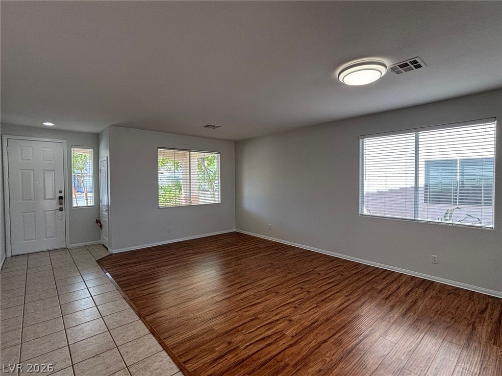 2722 La Porte Court Property Photo 3