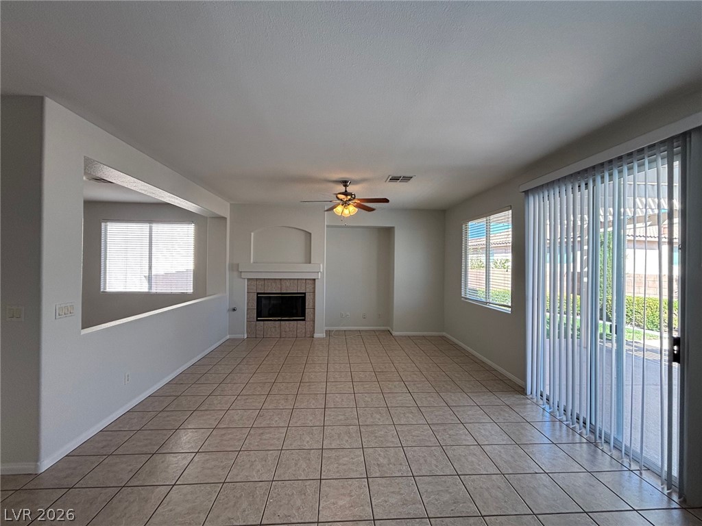 2722 La Porte Court Property Photo 4