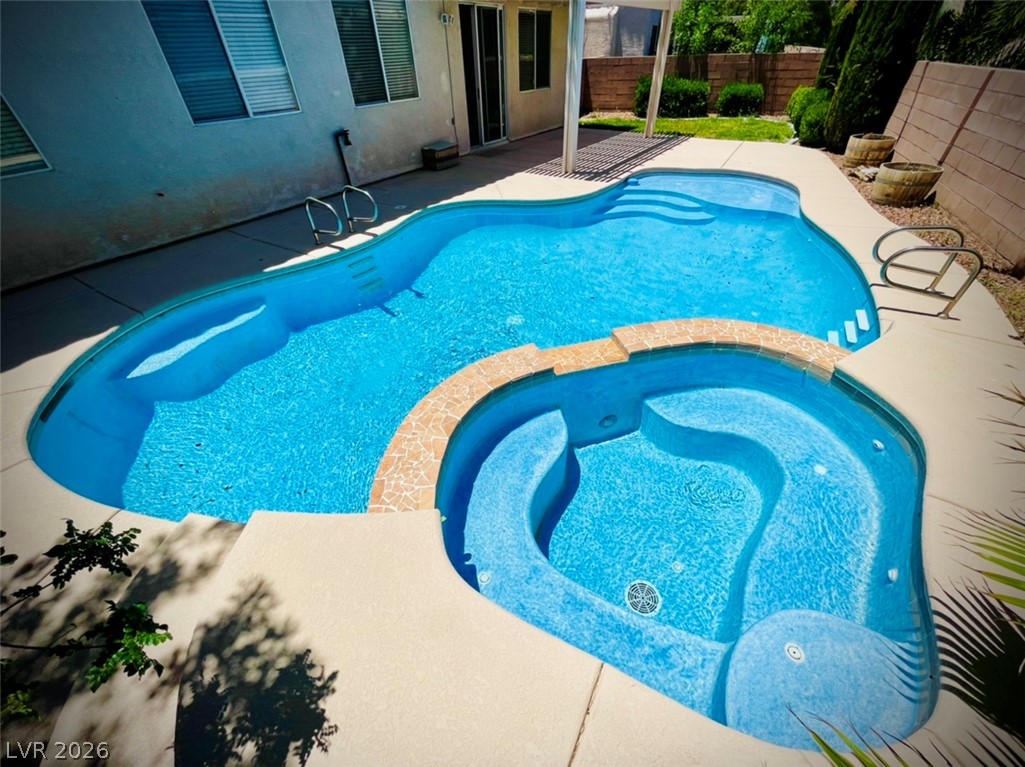 2722 La Porte Court Property Photo 11