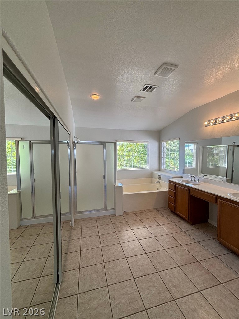 2722 La Porte Court Property Photo 26