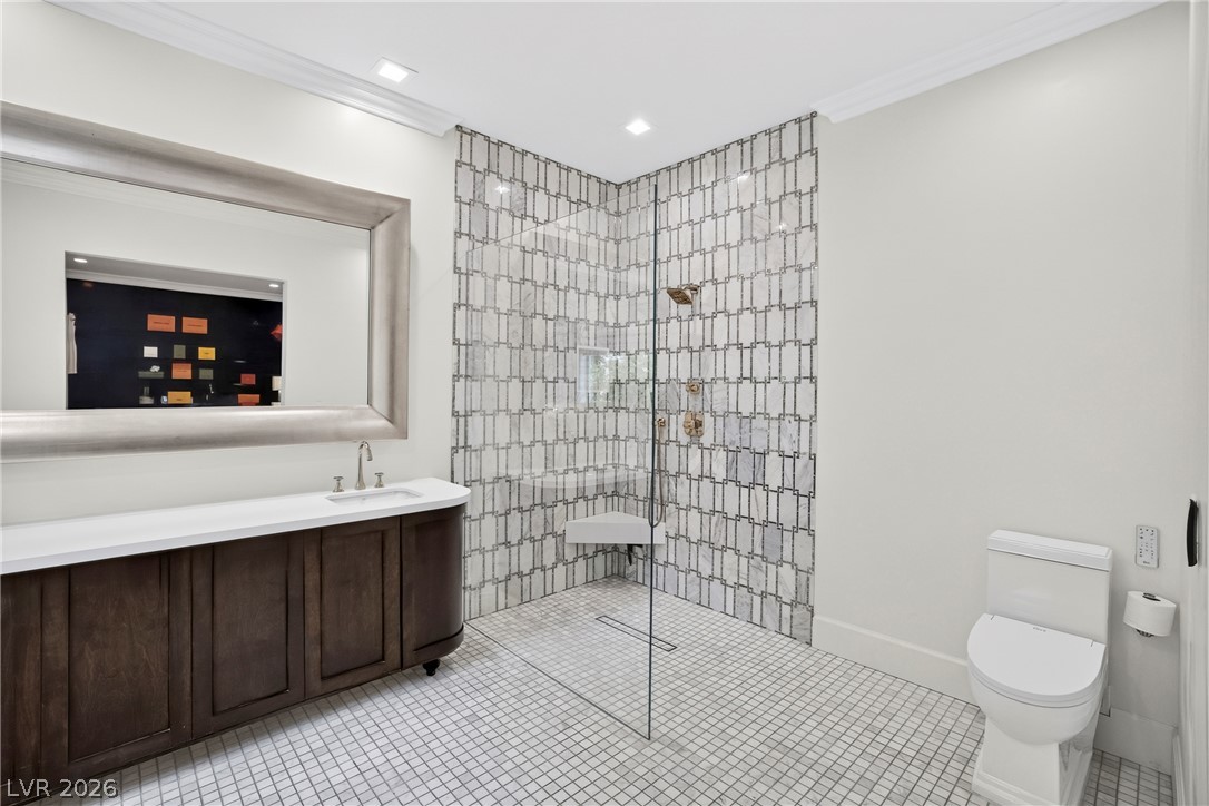 304 North Royal Ascot Drive Property Photo 45