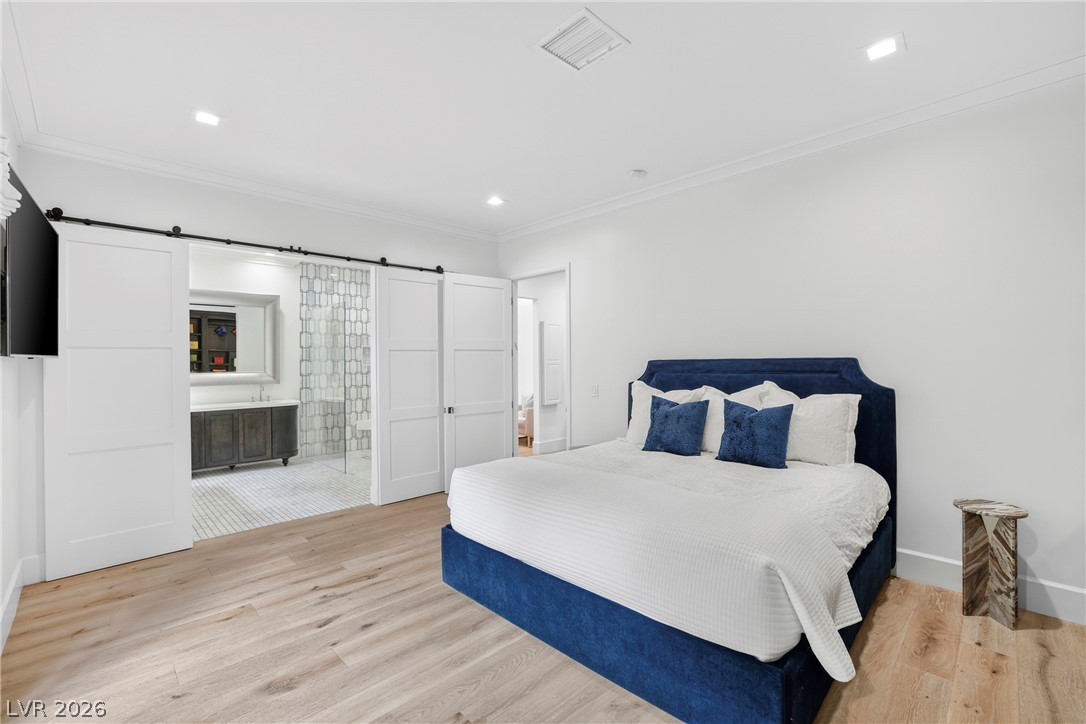 304 North Royal Ascot Drive Property Photo 47