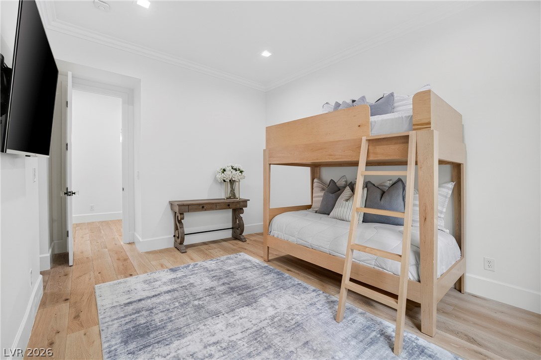 304 North Royal Ascot Drive Property Photo 49