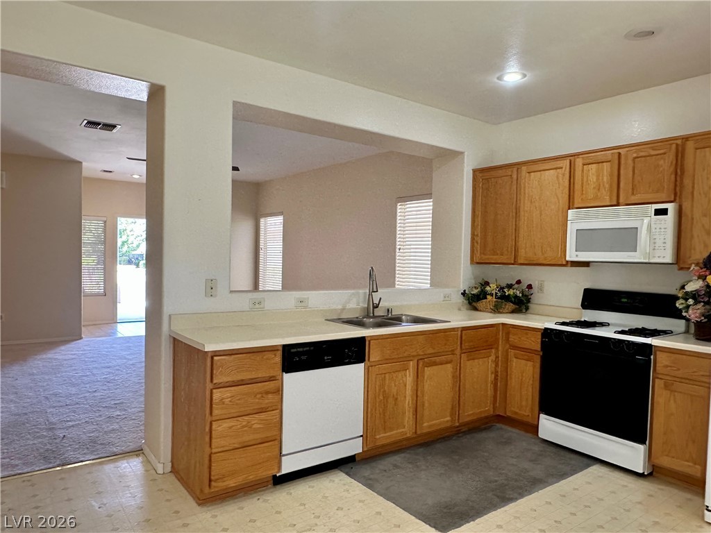 2782 Meadow Park Avenue Property Photo 8