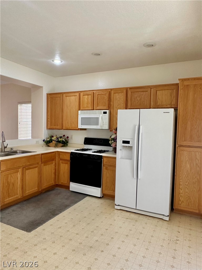 2782 Meadow Park Avenue Property Photo 10