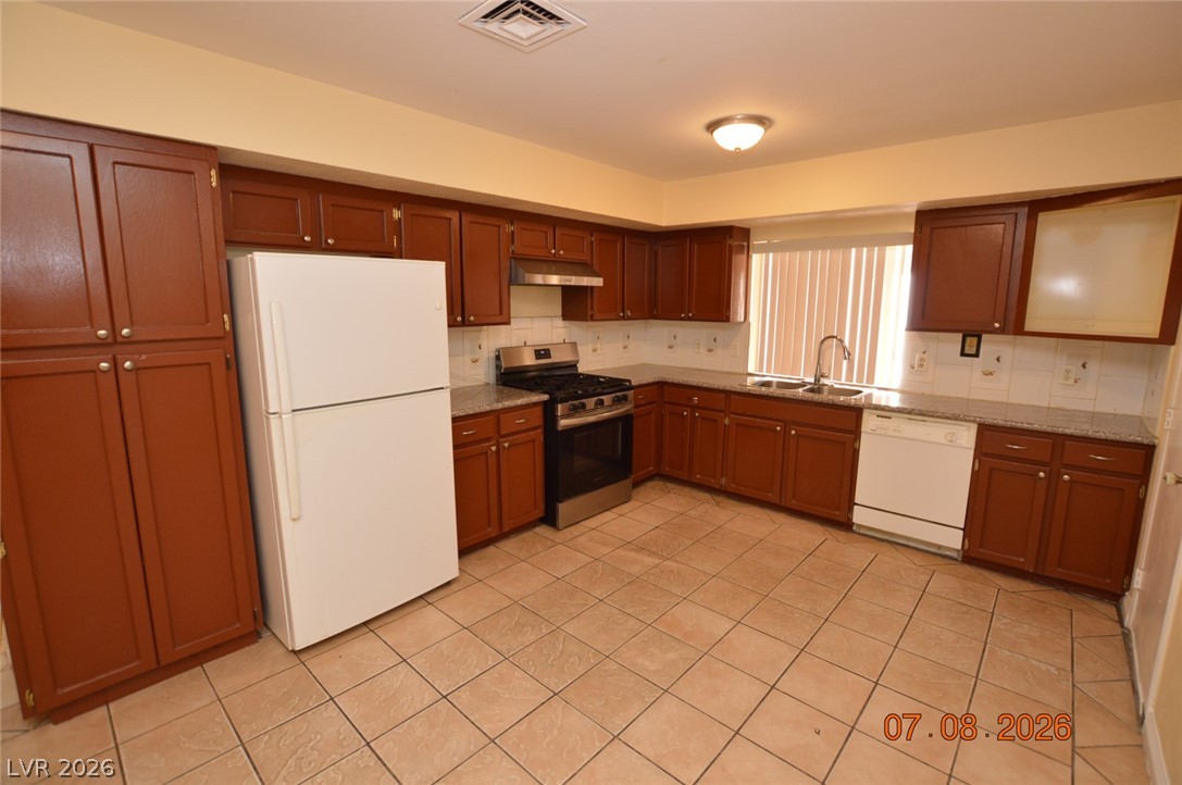 6845 Zamora Drive Property Photo 4