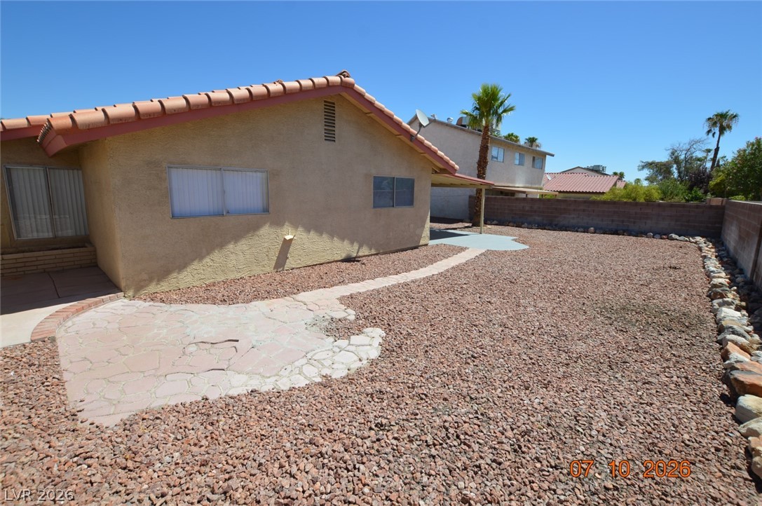 6845 Zamora Drive Property Photo 14