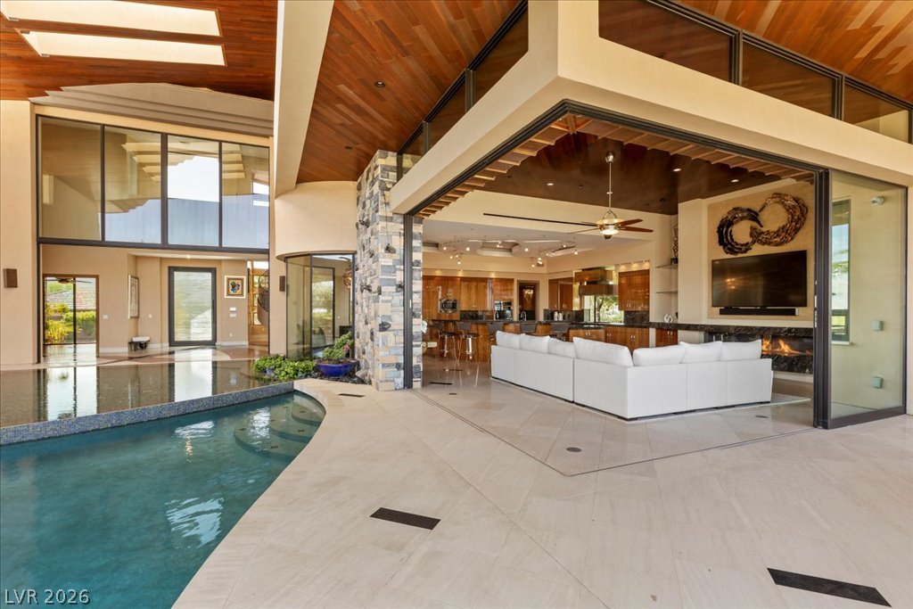 1382 Ruby Sky Court Property Photo 10