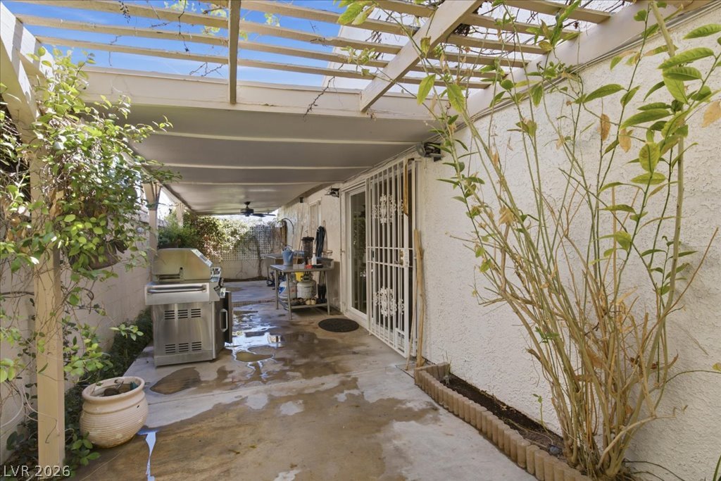6305 Arcadia Avenue Property Photo 9