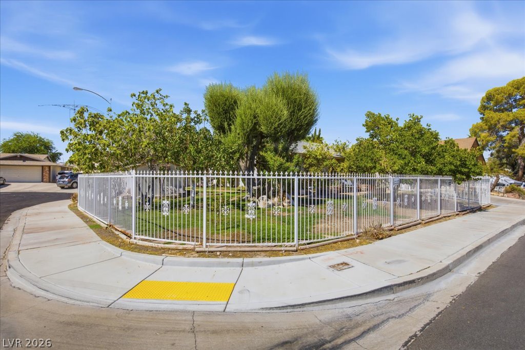 6305 Arcadia Avenue Property Photo 14