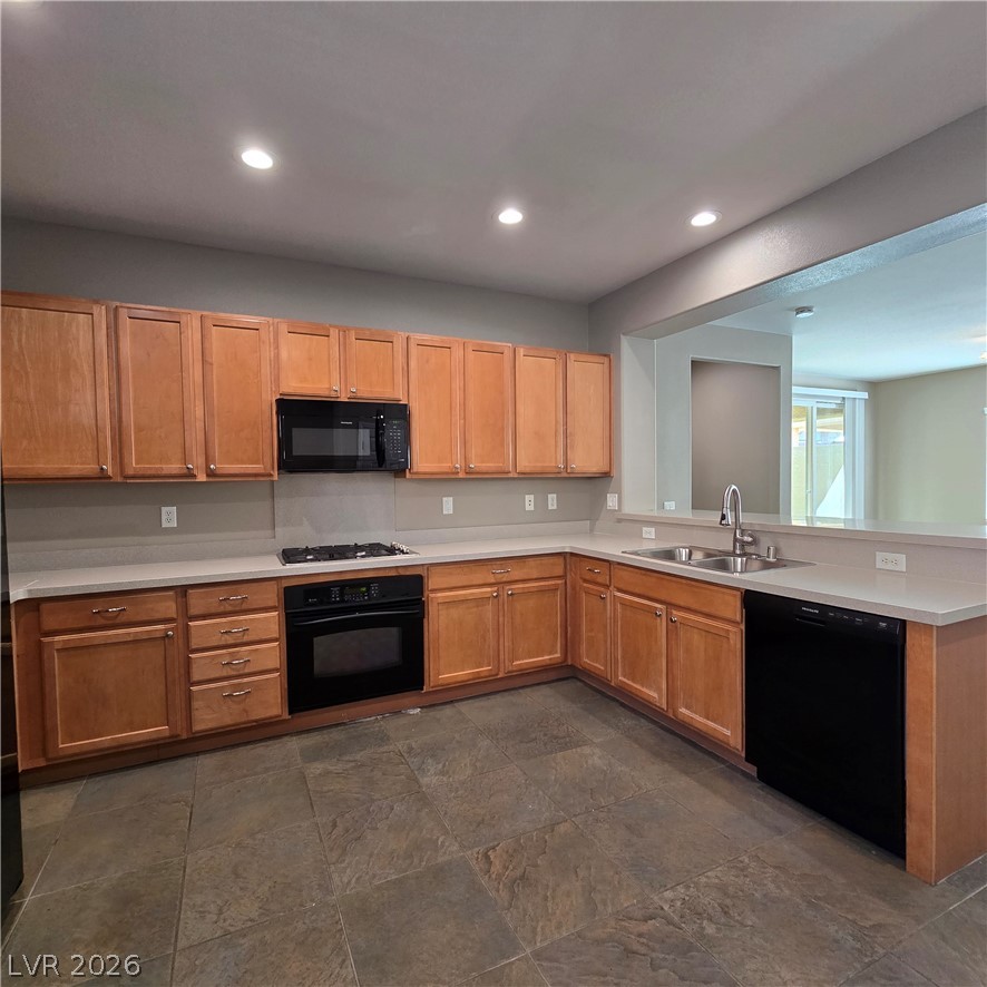 4439 Weitzman Place Property Photo 15